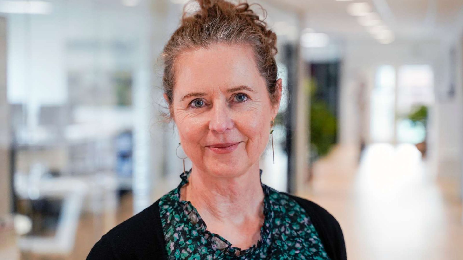 Anne Sophie Bonefeld er vokset op på et landsted, og er stor dyreven. Hun glæder sig til at gøre en forskel for dyr i familier, naturen og landbruget Anne Sophie Bonefeld