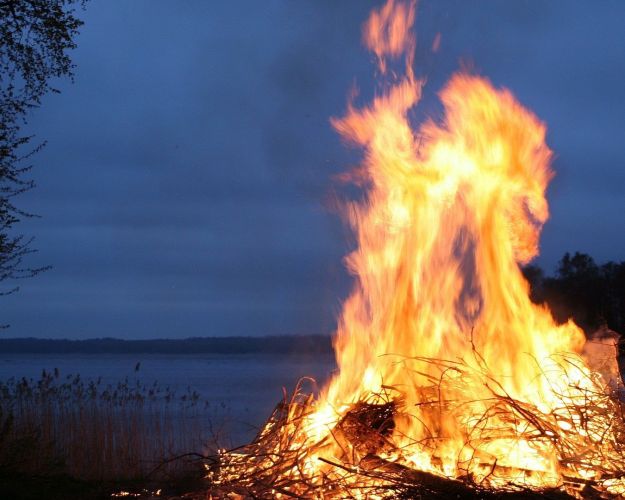 Stort bål